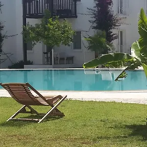 Meis Apartahotel