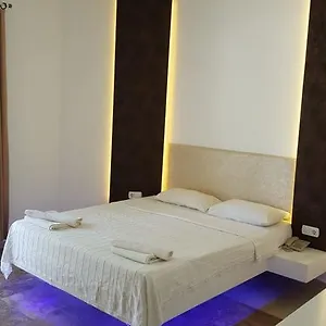 Отель Safir, Битез
