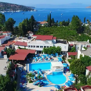 Summer Garden Aparthotel
